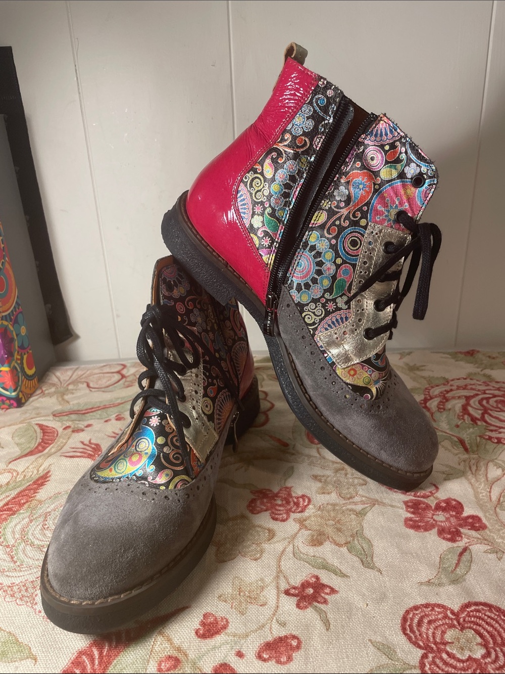 Embassy London "Hatter" Floral Paisley Leather Brogue Ankle Boots Multicolor - Picture 2 of 9